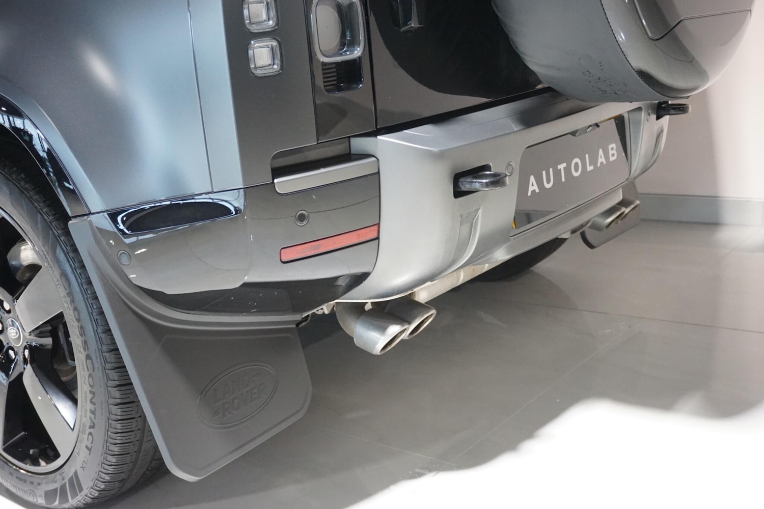 Used Land Rover Defender 110 for sale - 77314803: Photo 74