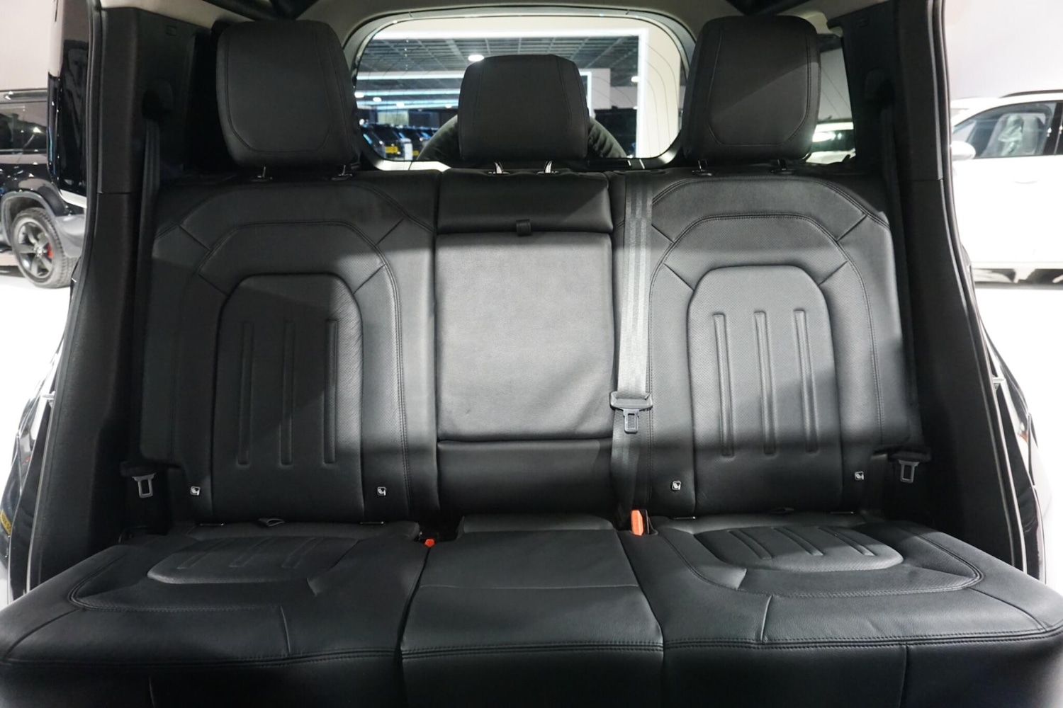 Used Land Rover Defender 110 for sale - 76936284: Photo 11