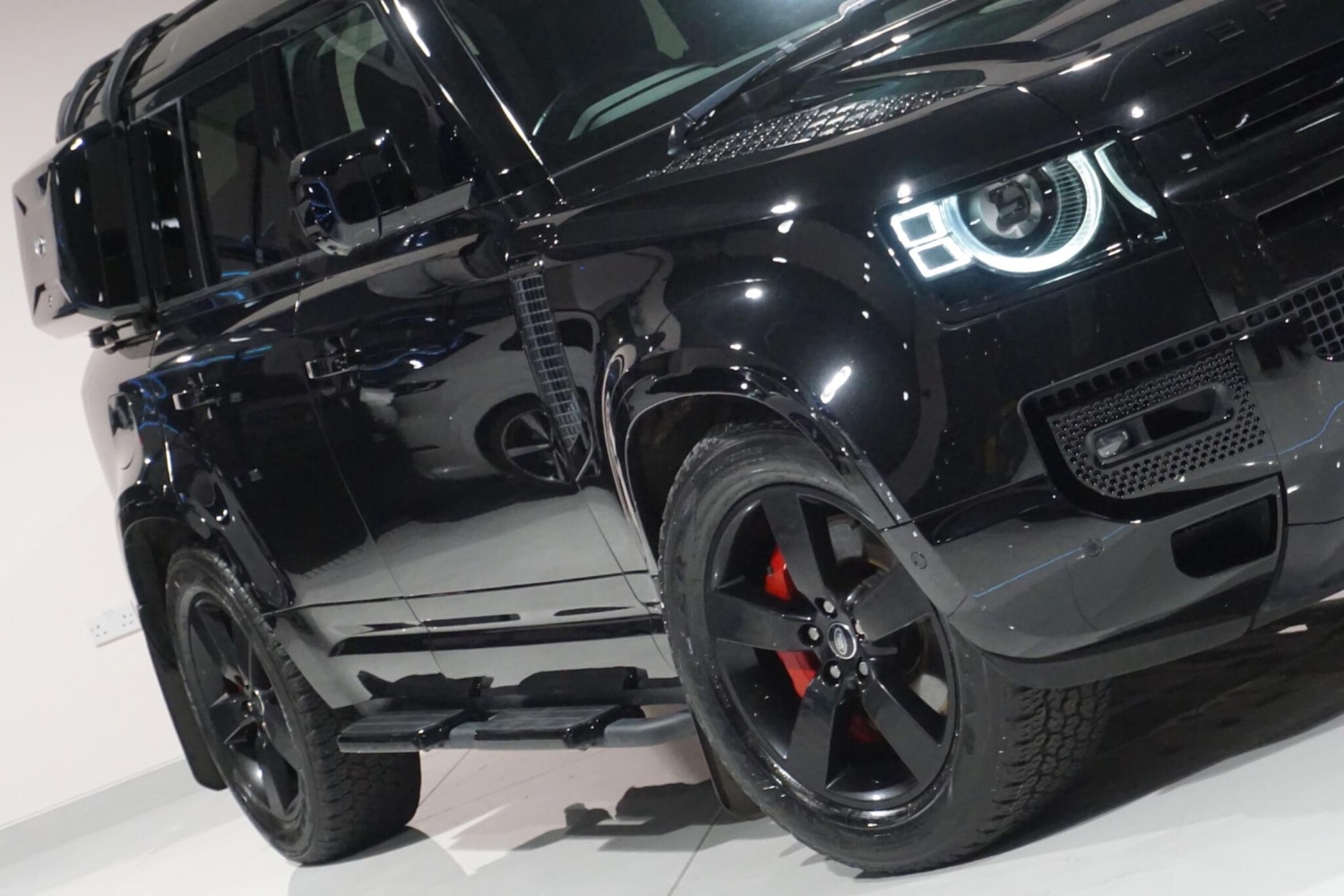 Used Land Rover Defender 110 for sale - 76936284: Photo 37