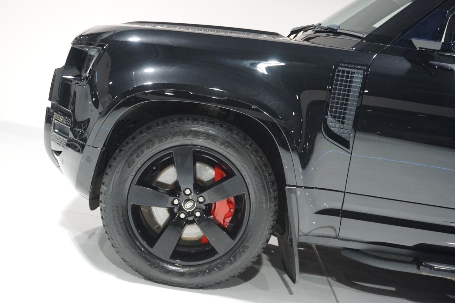 Used Land Rover Defender 110 for sale - 76936284: Photo 43