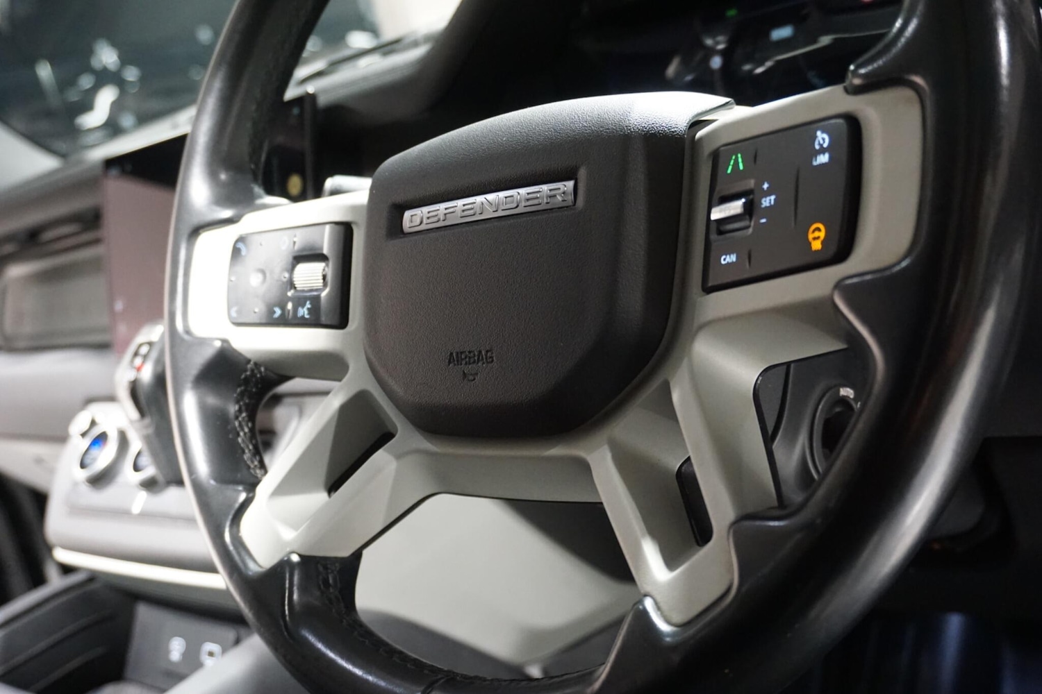 Used Land Rover Defender 110 for sale - 76936284: Photo 53