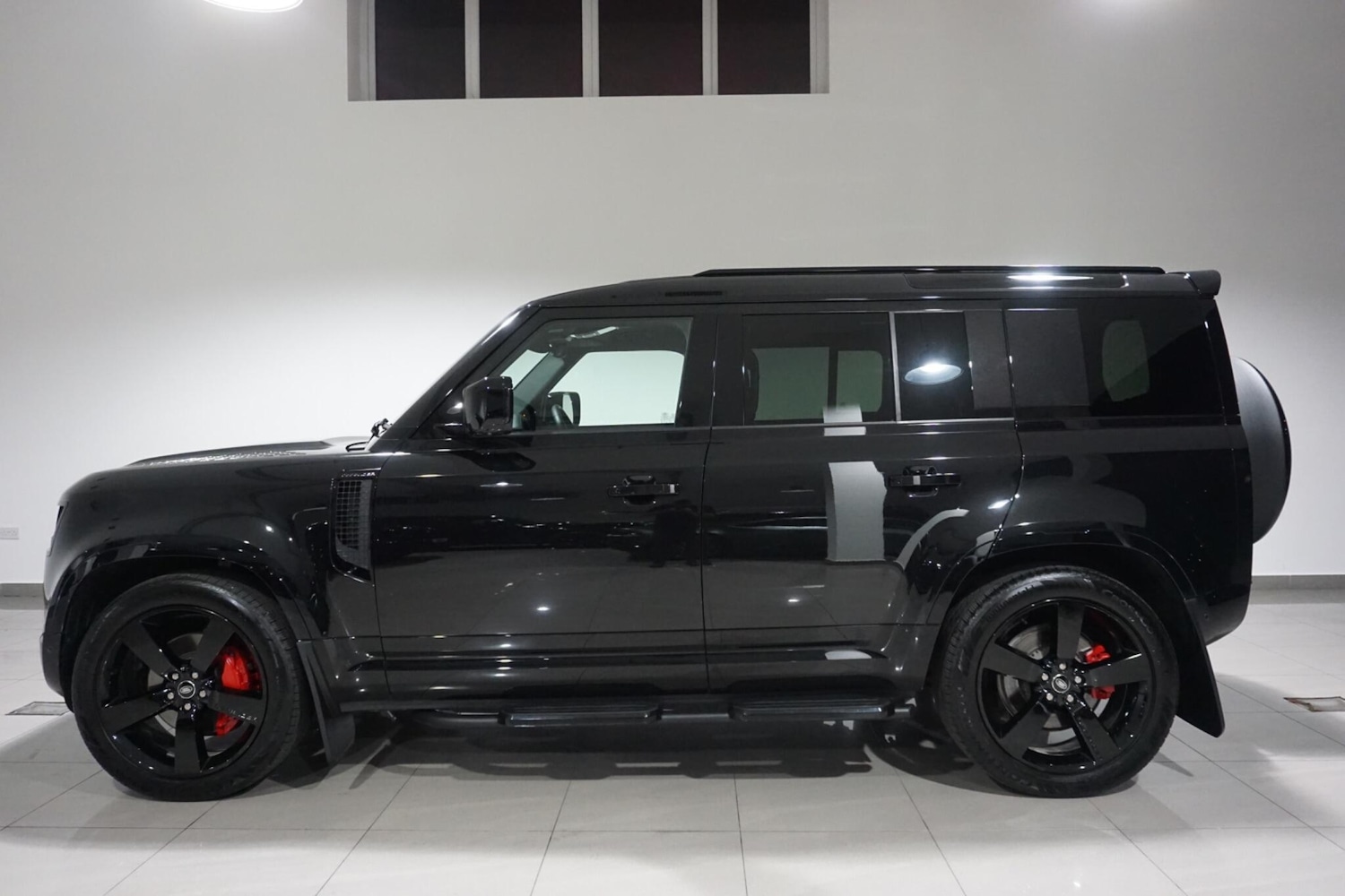 Used Land Rover Defender 2023 for sale - 76913901: Photo 36