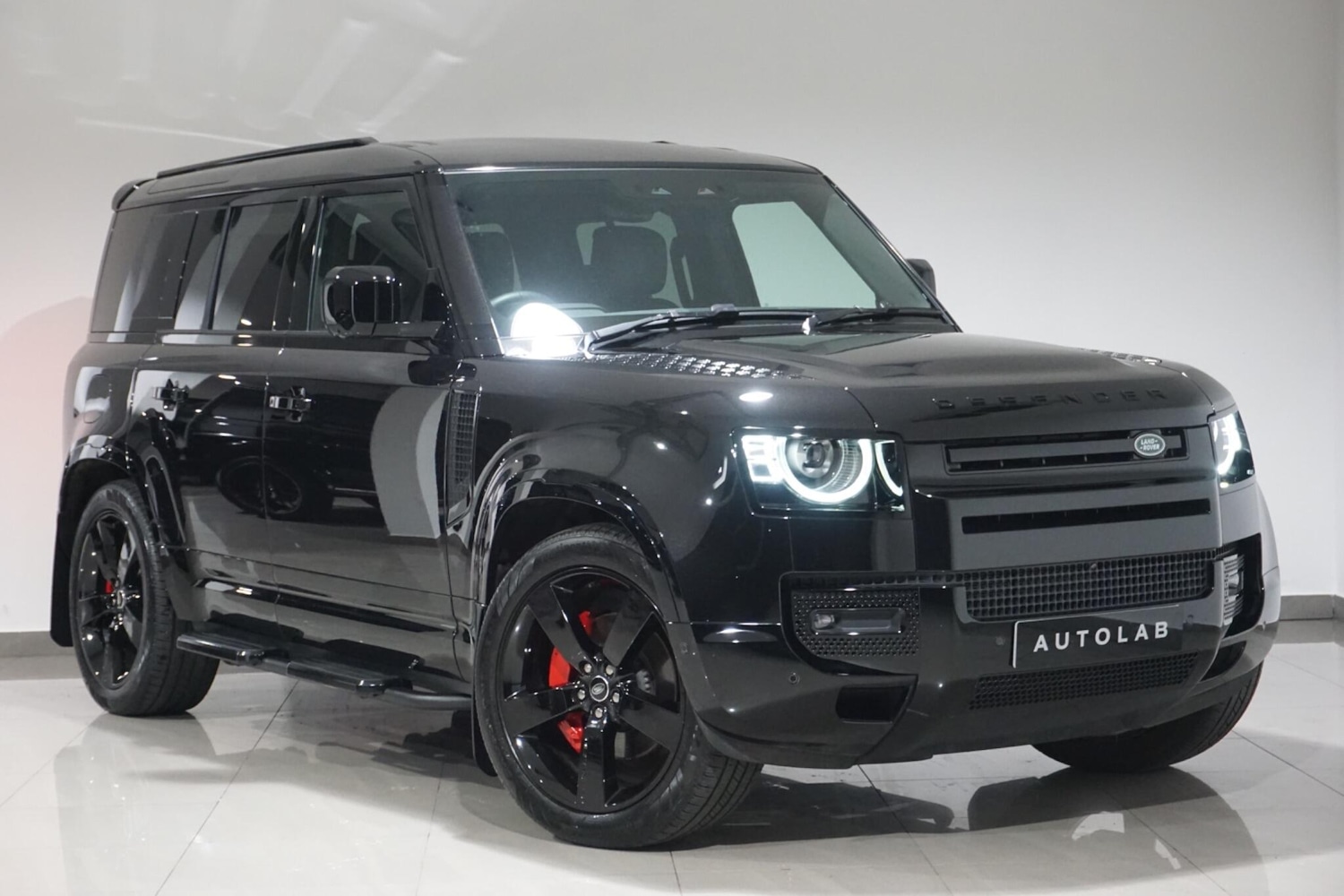 Used Land Rover Defender 2023 for sale - 76913901: Photo 40