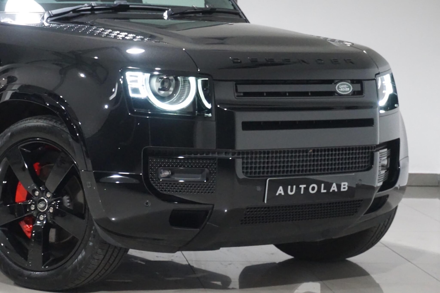 Used Land Rover Defender 2023 for sale - 76913901: Photo 46