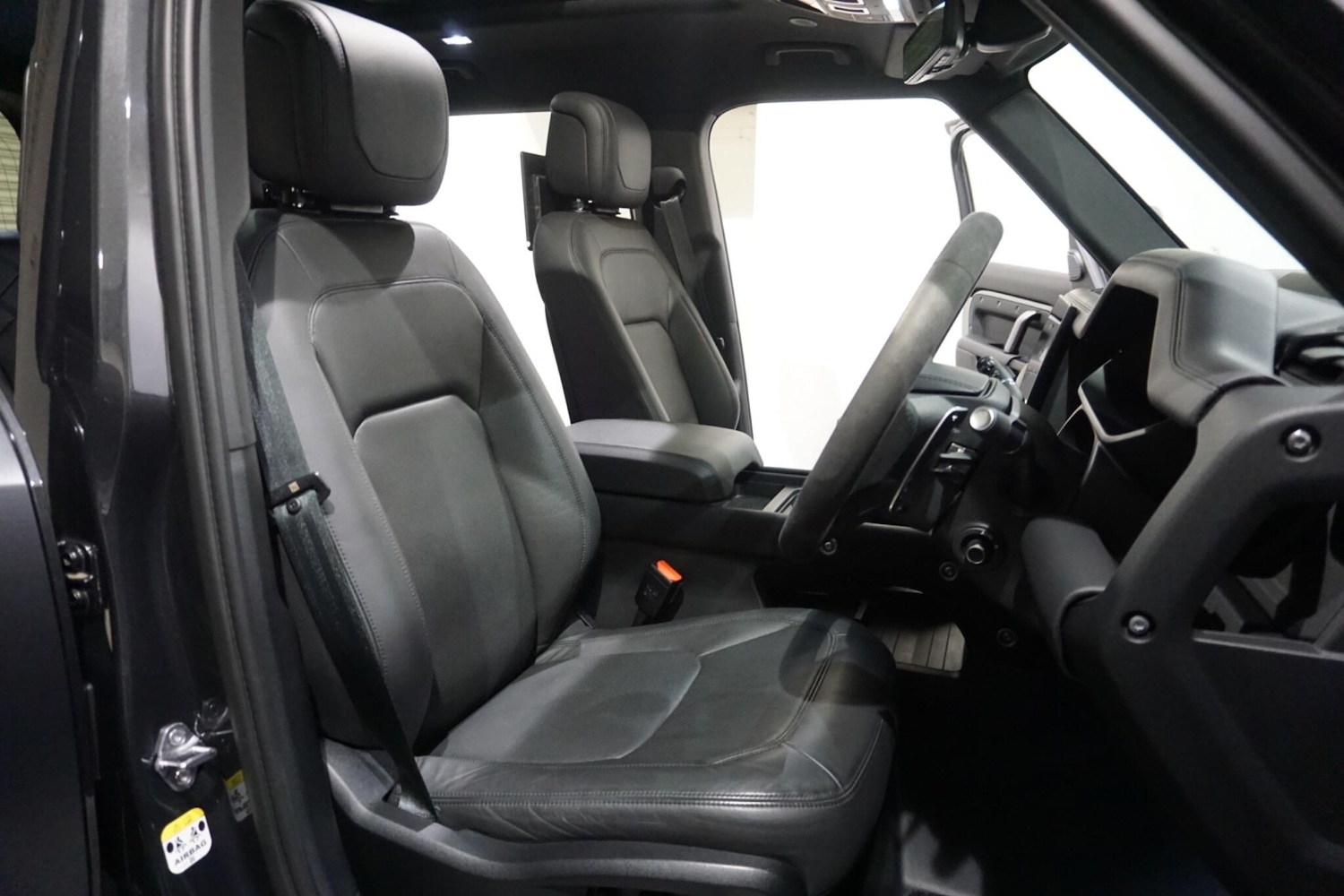 Used Land Rover Defender 110 2024 for sale - 76360381: Photo 10