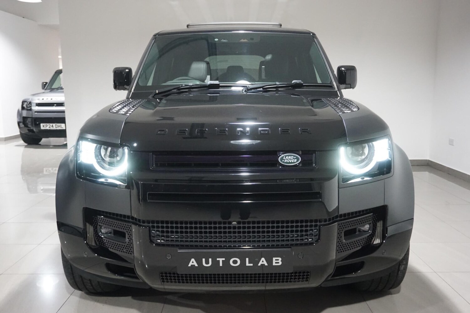 Used Land Rover Defender 110 2024 for sale - 76360381: Photo 26