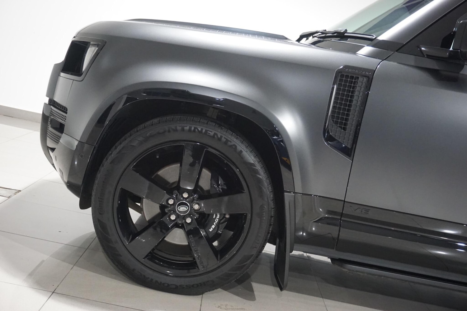 Used Land Rover Defender 110 2024 for sale - 76360381: Photo 50