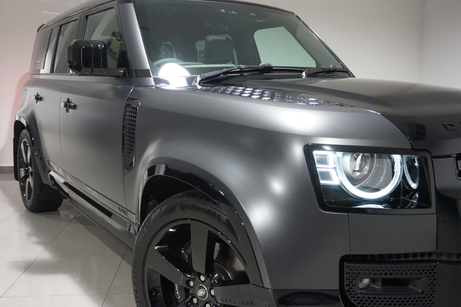 Used Land Rover Defender 110 2024 for sale - 76360381: Photo 52