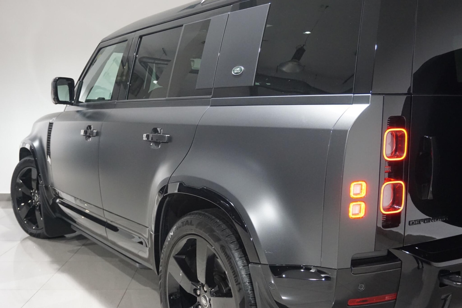 Used Land Rover Defender 110 2024 for sale - 76360381: Photo 53