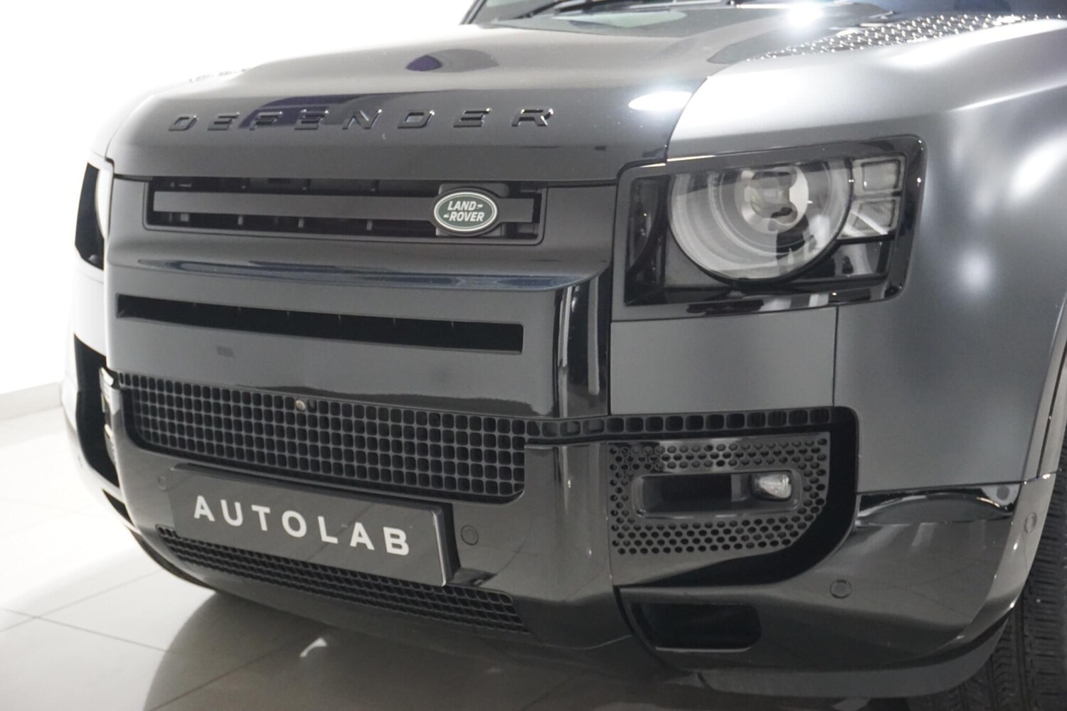 Used Land Rover Defender 110 2024 for sale - 76360381: Photo 69