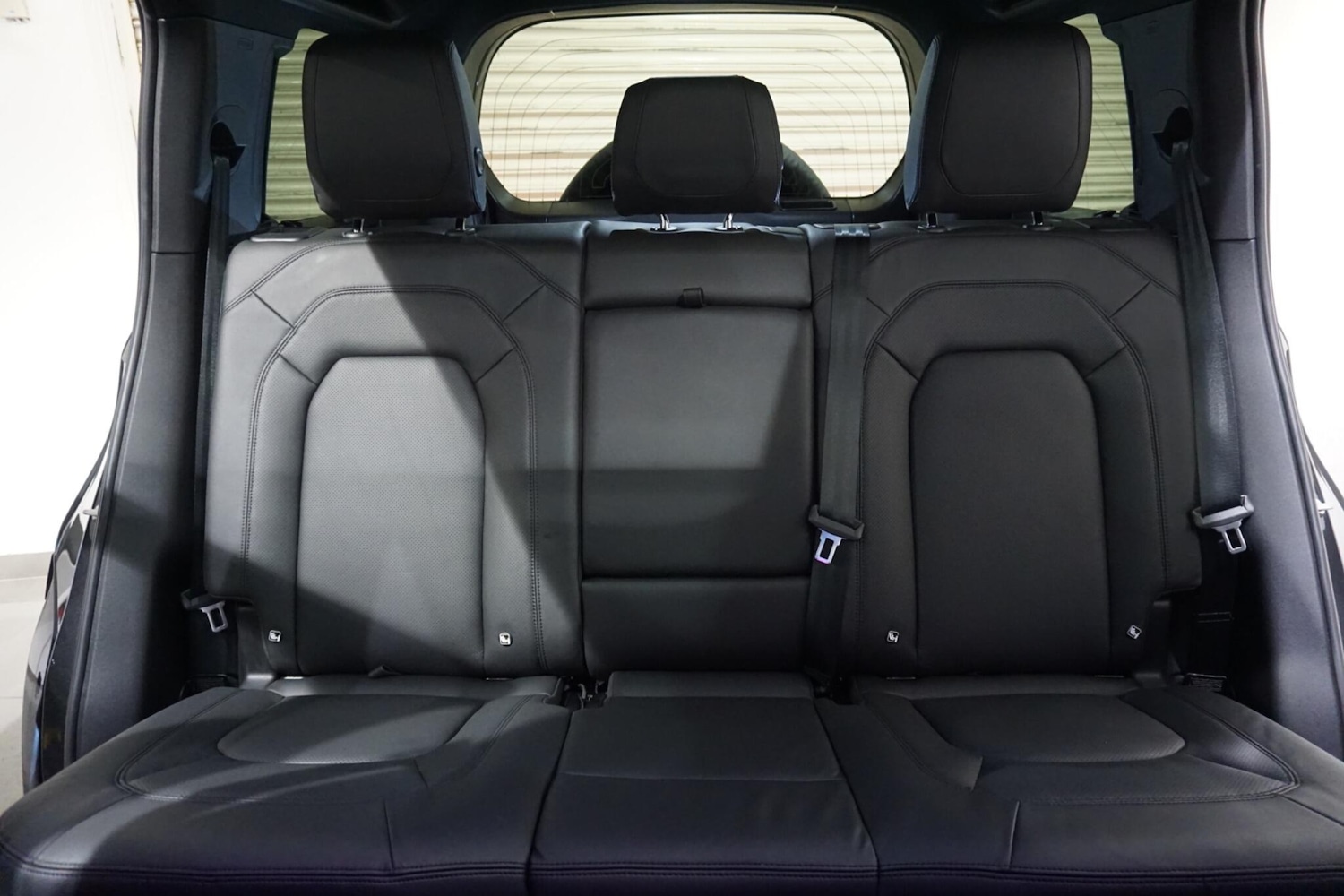 Used Land Rover Defender 110 2024 for sale - 76360381: Photo 8