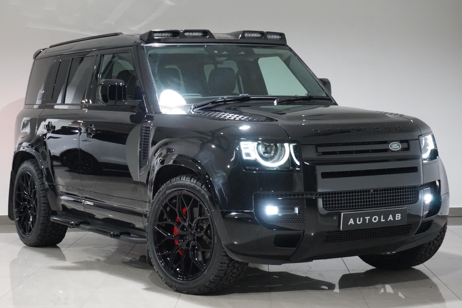 Used Land Rover Defender 110 for sale - 77029162: Photo 1