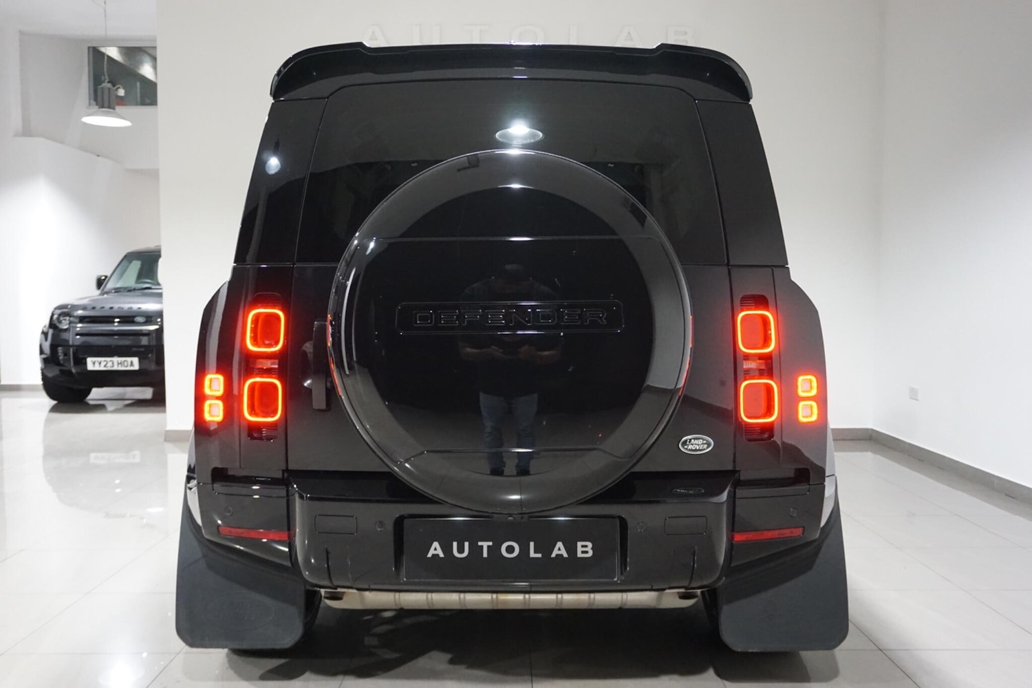 Used Land Rover Defender 110 for sale - 77029162: Photo 30