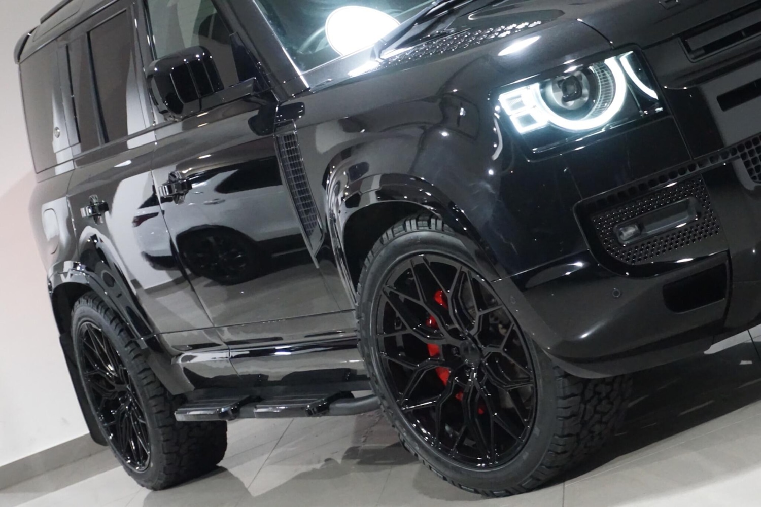 Used Land Rover Defender 110 for sale - 77029162: Photo 45