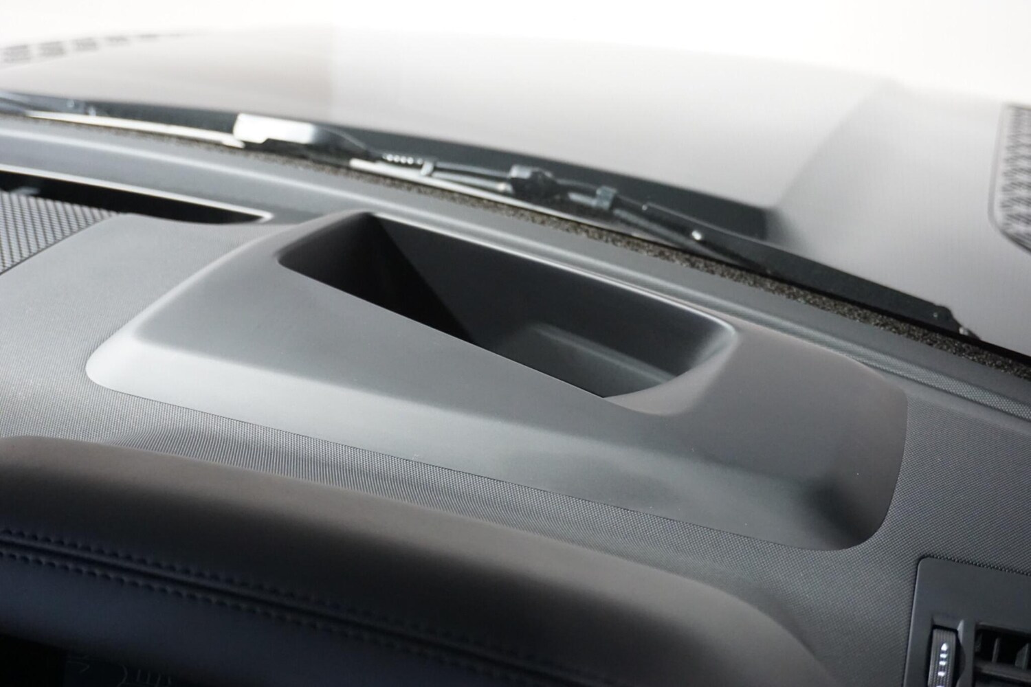 Used Land Rover Defender 110 for sale - 77440144: Photo 17