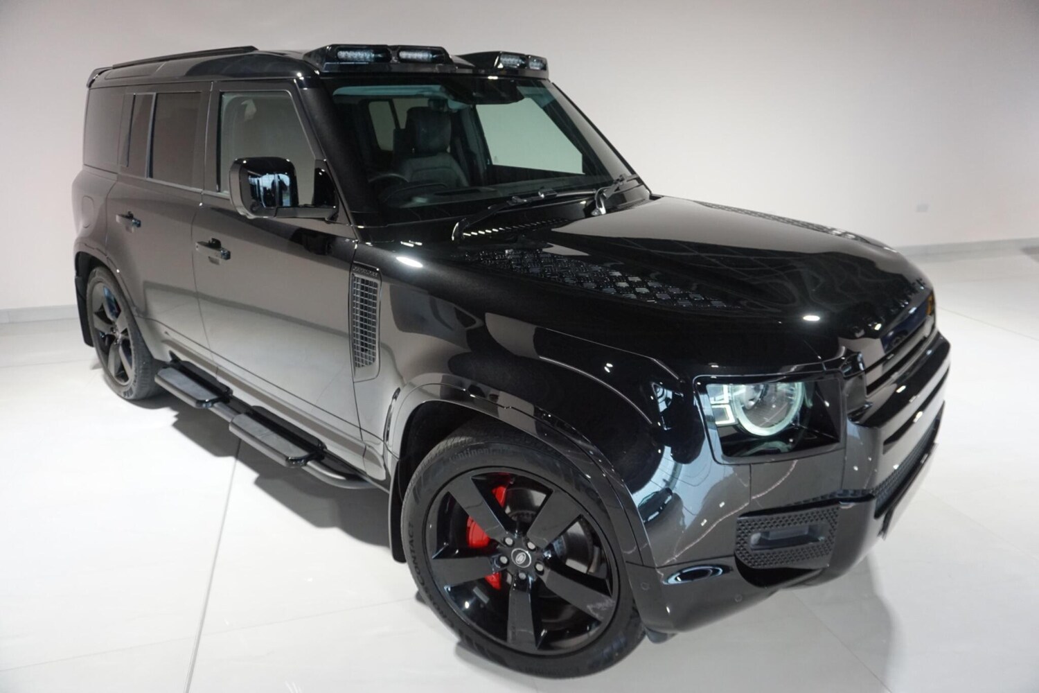 Used Land Rover Defender 110 for sale - 77440144: Photo 39