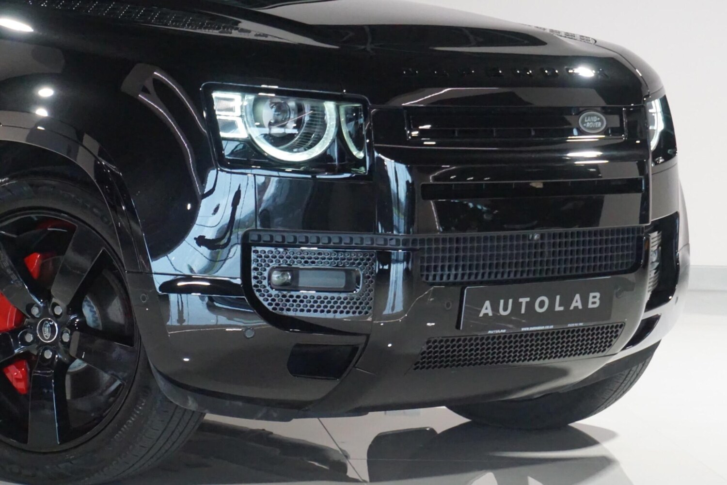 Used Land Rover Defender 110 for sale - 77440144: Photo 47