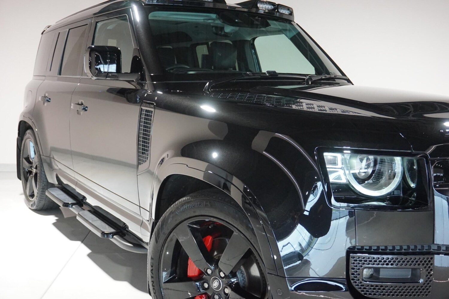 Used Land Rover Defender 110 for sale - 77440144: Photo 53