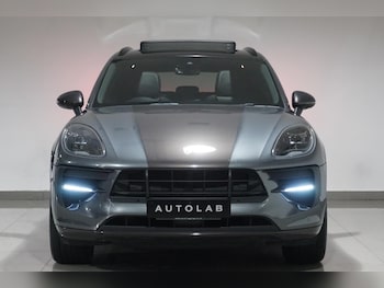 Used Porsche Macan 2021 for sale - 75769528: Photo