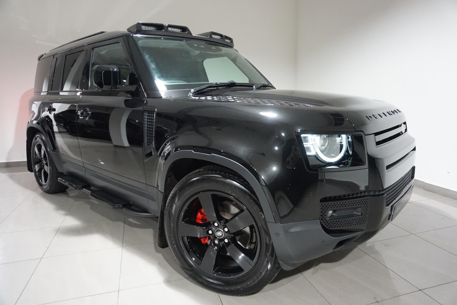 Used Land Rover Defender 110 for sale - 76476486: Photo 19