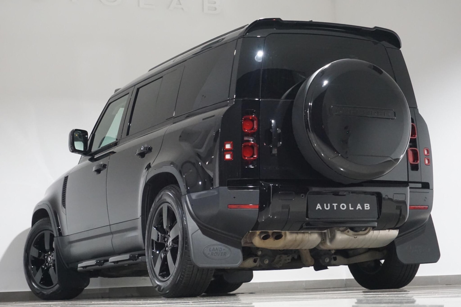 Used Land Rover Defender 110 for sale - 76476486: Photo 26