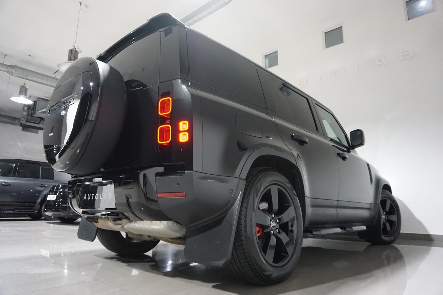 Used Land Rover Defender 110 for sale - 76476486: Photo 28