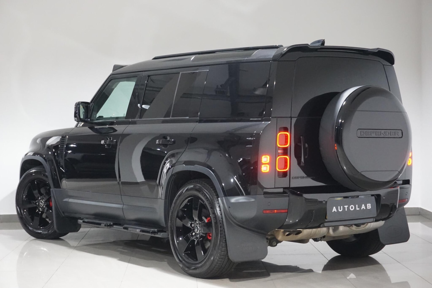 Used Land Rover Defender 110 for sale - 76476486: Photo 35