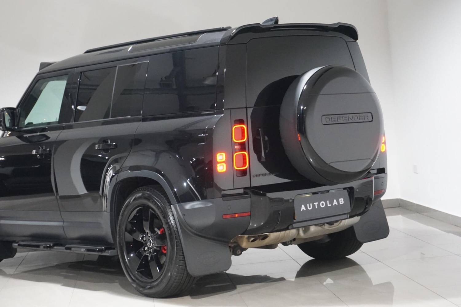 Used Land Rover Defender 110 for sale - 76476486: Photo 37