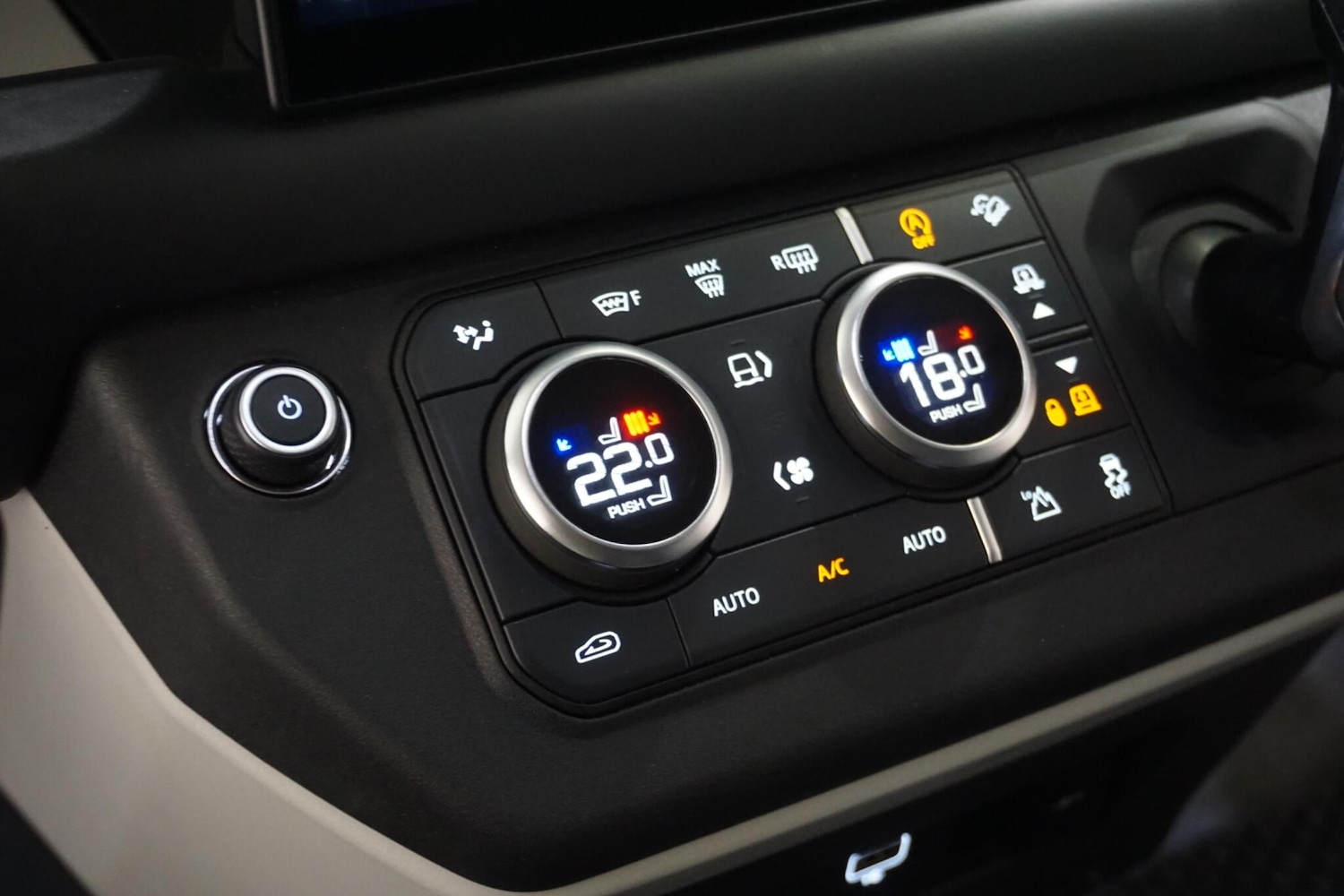 Used Land Rover Defender 110 for sale - 76476486: Photo 57