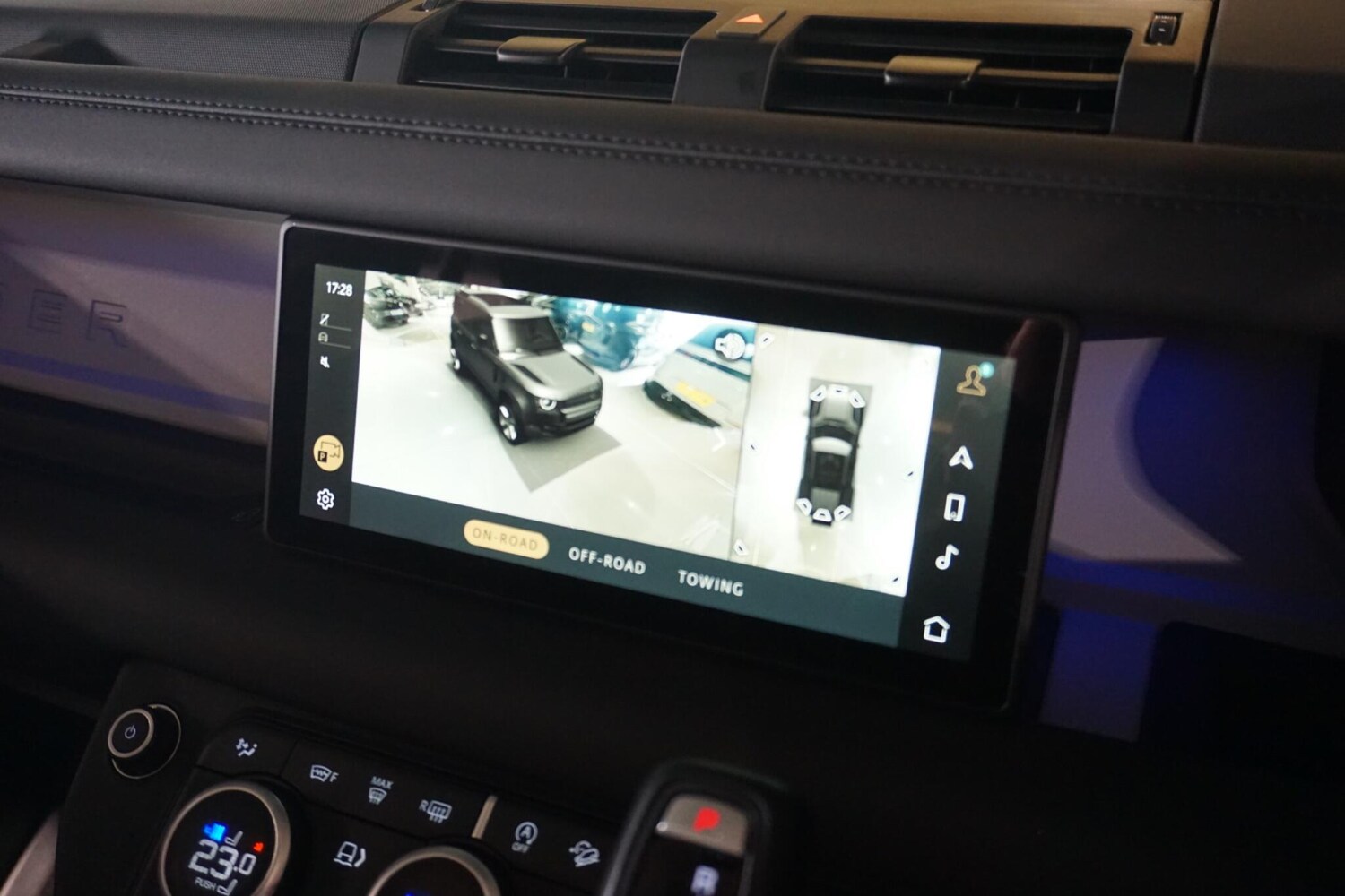 Used Land Rover Defender 110 for sale - 78135564: Photo 18