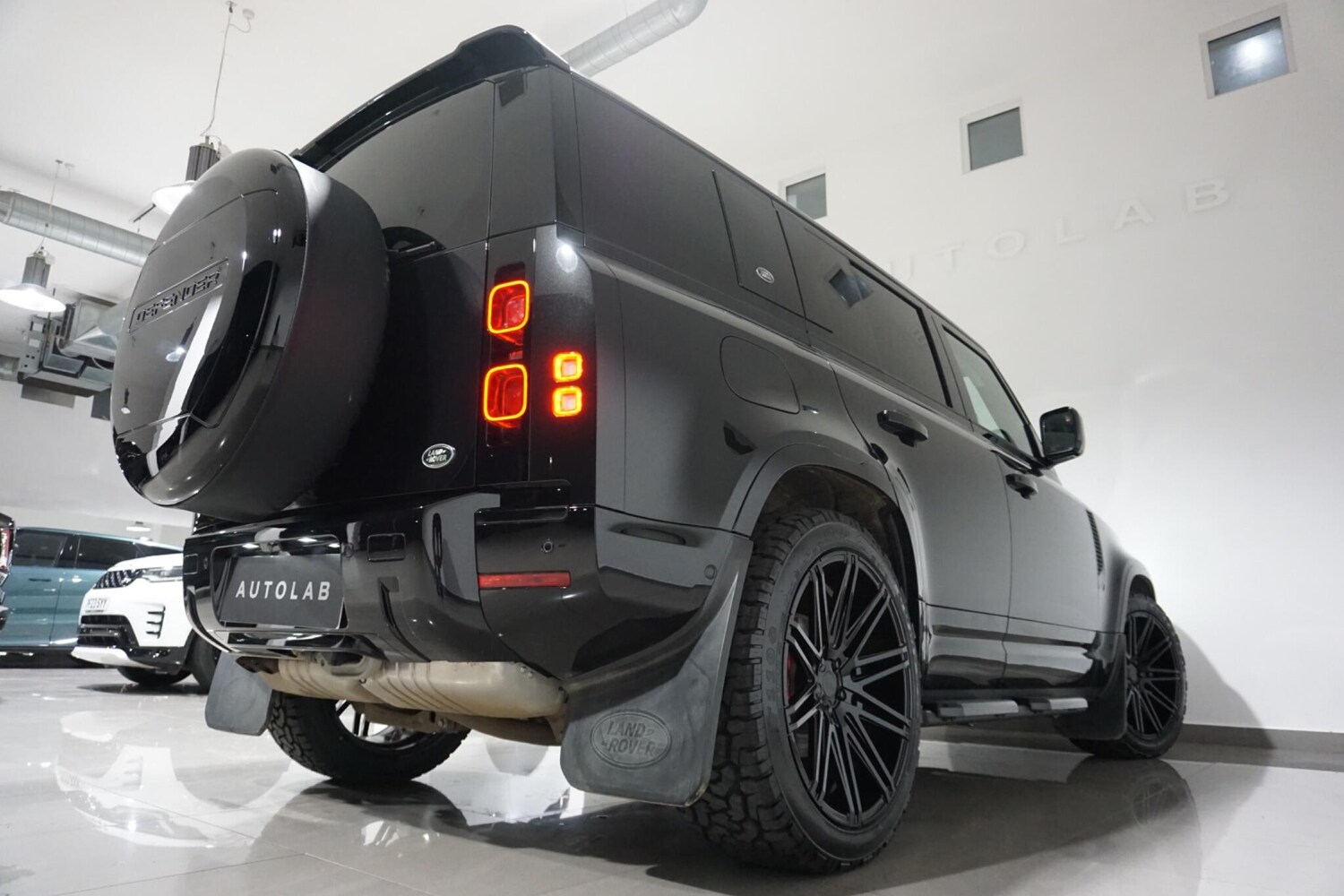 Used Land Rover Defender 110 for sale - 78135564: Photo 35