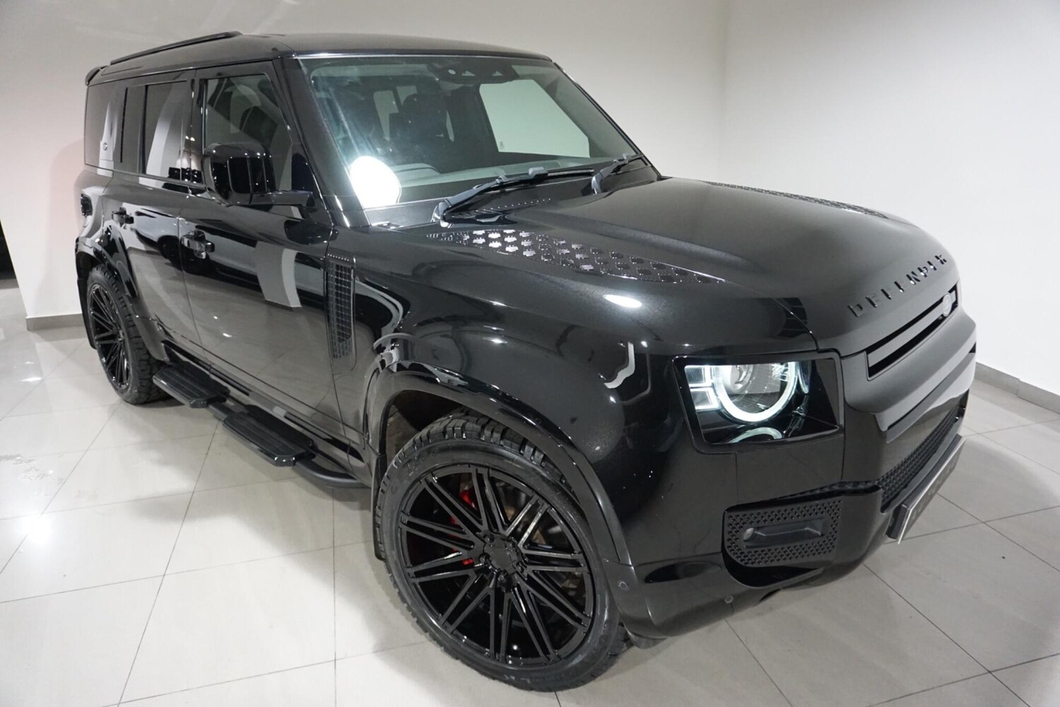 Used Land Rover Defender 110 for sale - 78135564: Photo 39