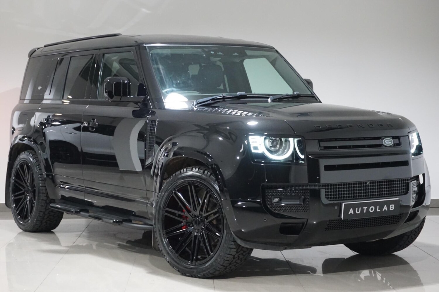 Used Land Rover Defender 110 for sale - 78135564: Photo 41