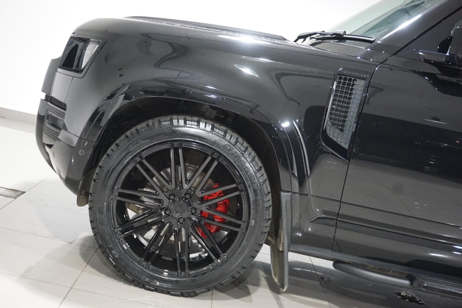 Used Land Rover Defender 110 for sale - 78135564: Photo 51