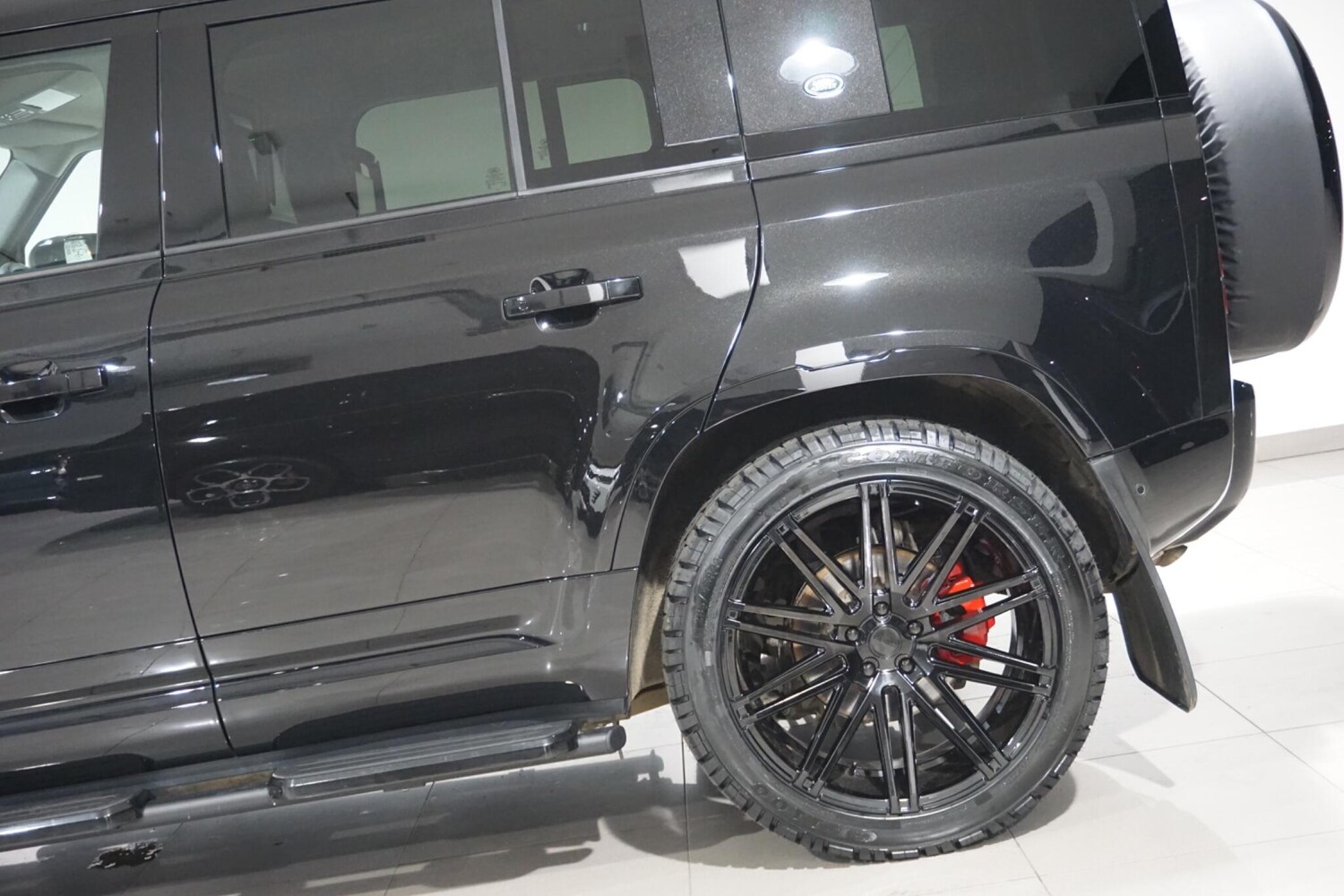 Used Land Rover Defender 110 for sale - 78135564: Photo 52