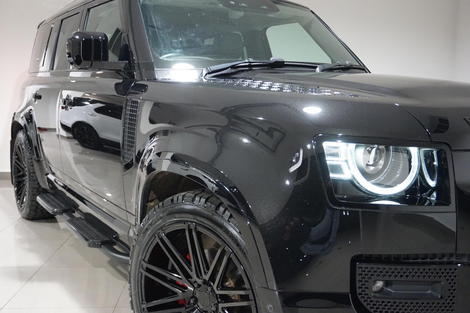 Used Land Rover Defender 110 for sale - 78135564: Photo 53