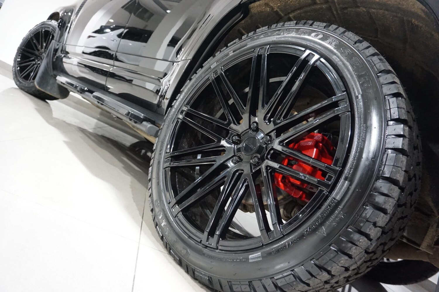 Used Land Rover Defender 110 for sale - 78135564: Photo 55