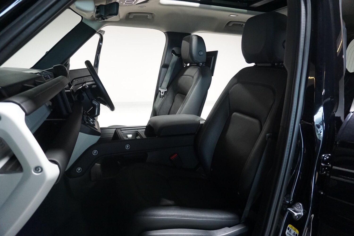 Used Land Rover Defender 110 for sale - 78135564: Photo 56