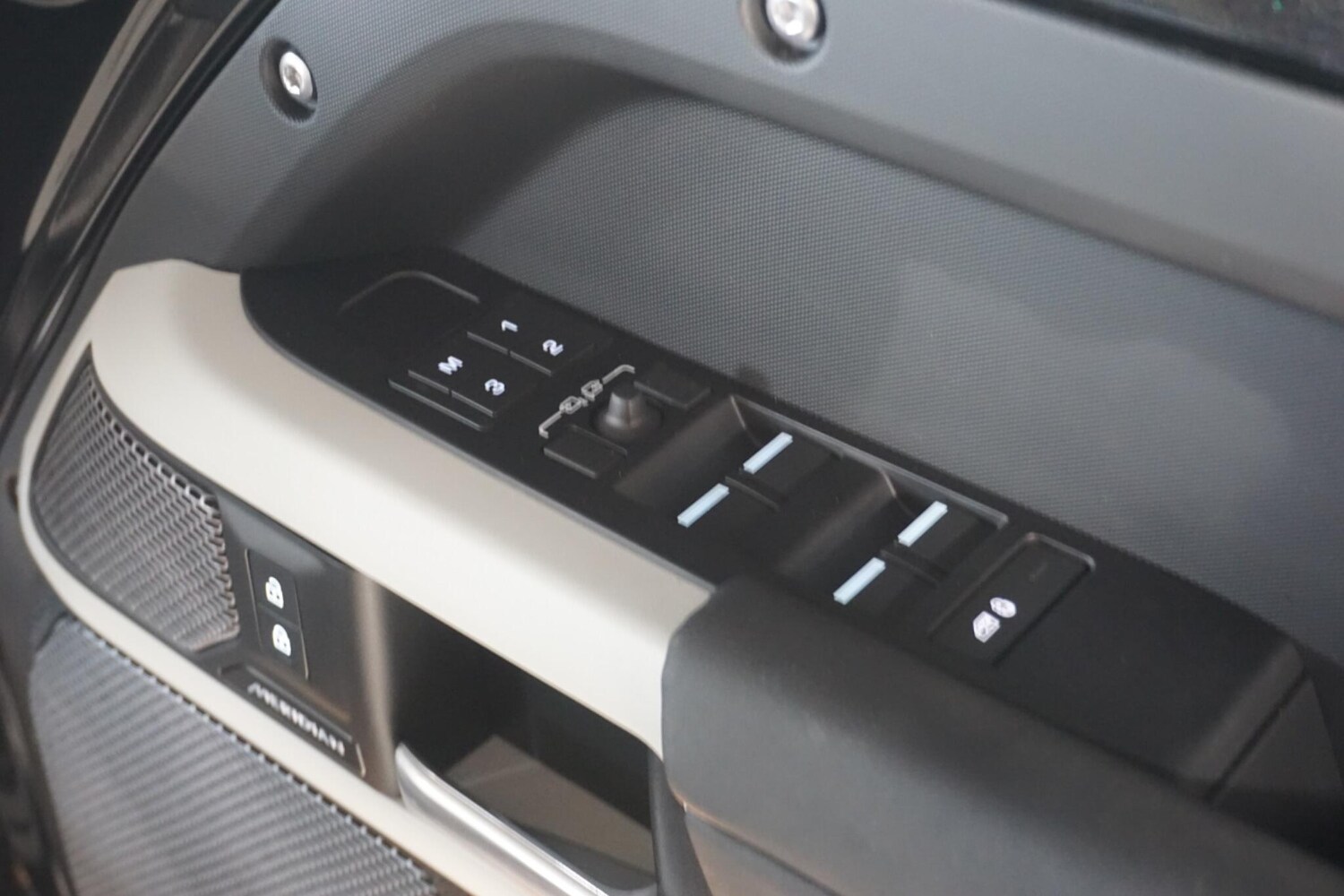 Used Land Rover Defender 110 for sale - 78135564: Photo 67