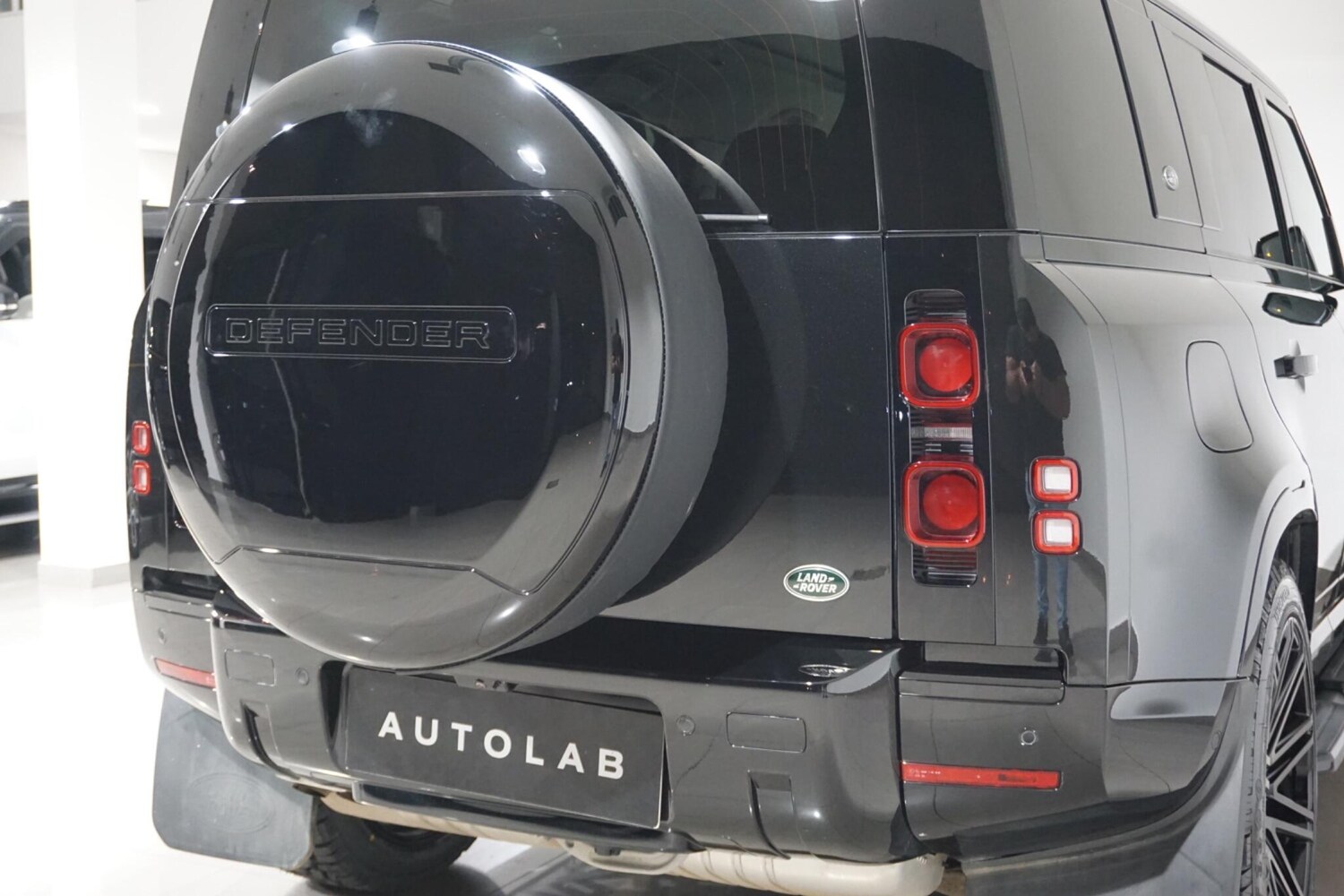 Used Land Rover Defender 110 for sale - 78135564: Photo 69