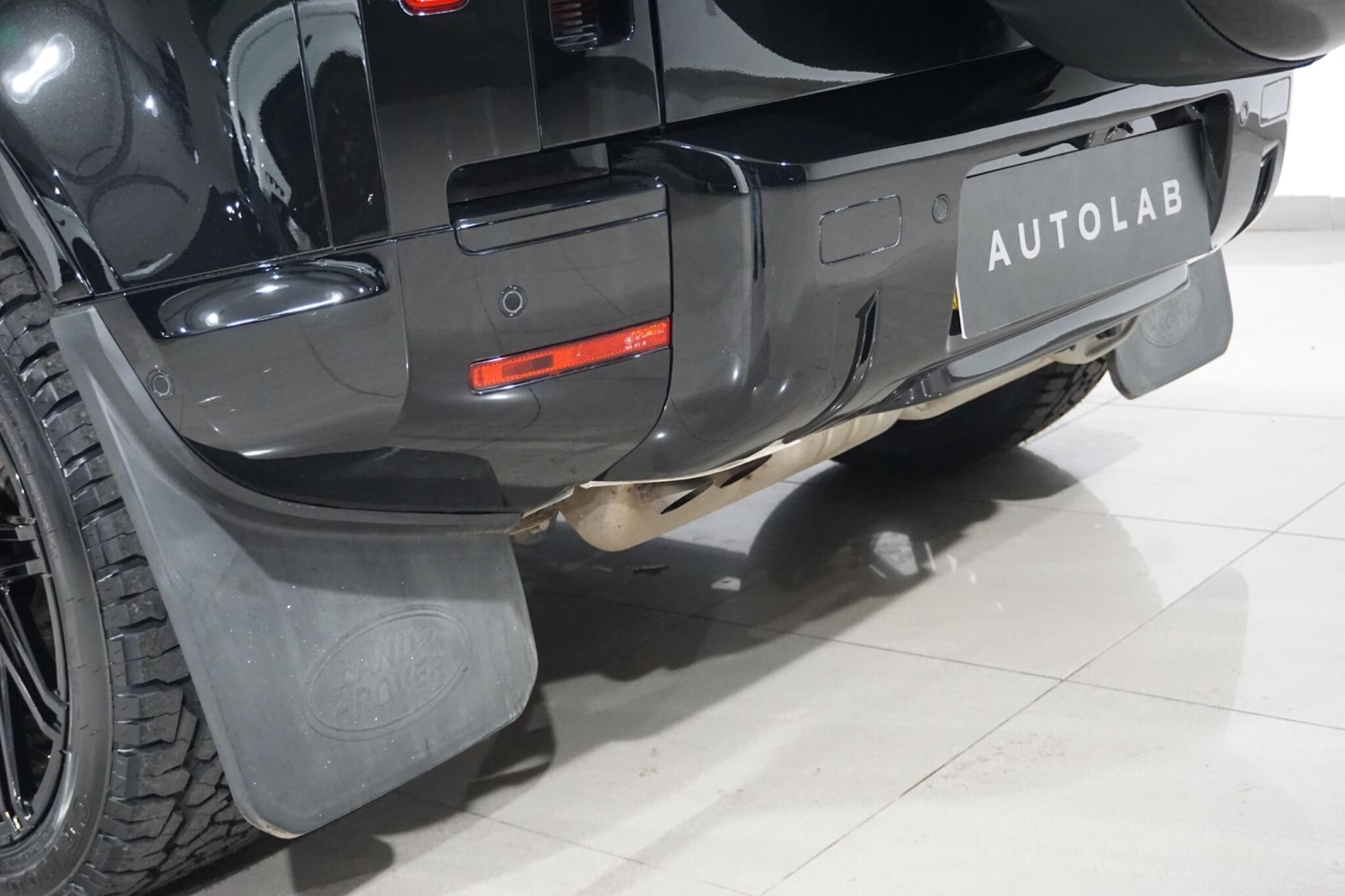 Used Land Rover Defender 110 for sale - 78135564: Photo 71