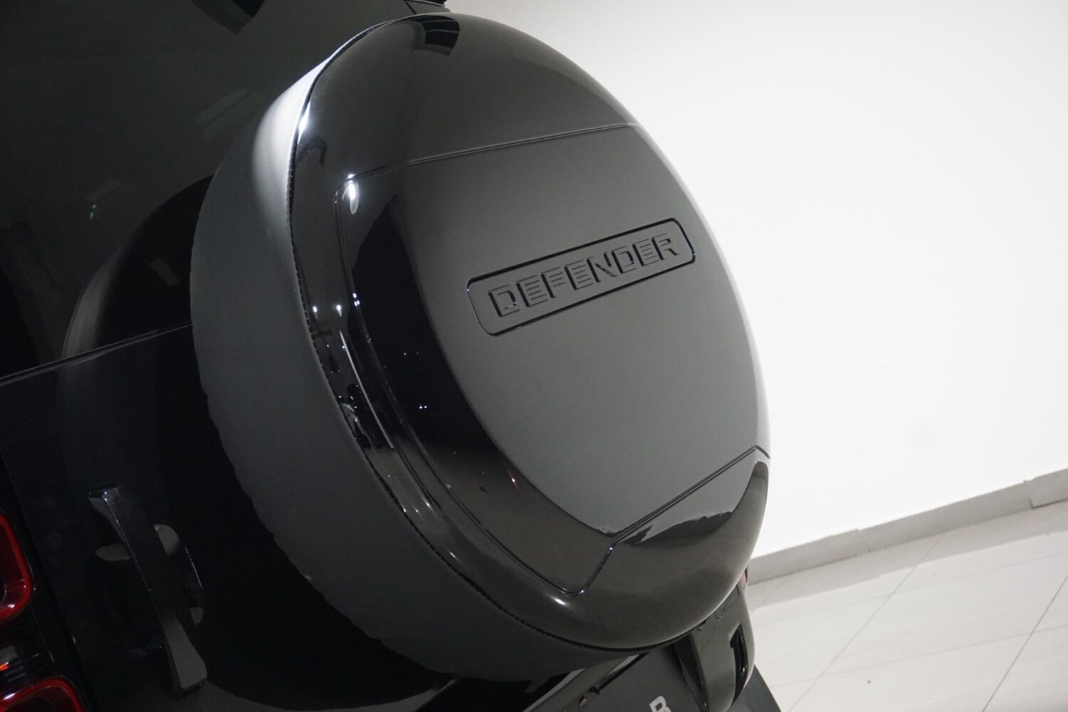 Used Land Rover Defender 110 for sale - 78135564: Photo 73