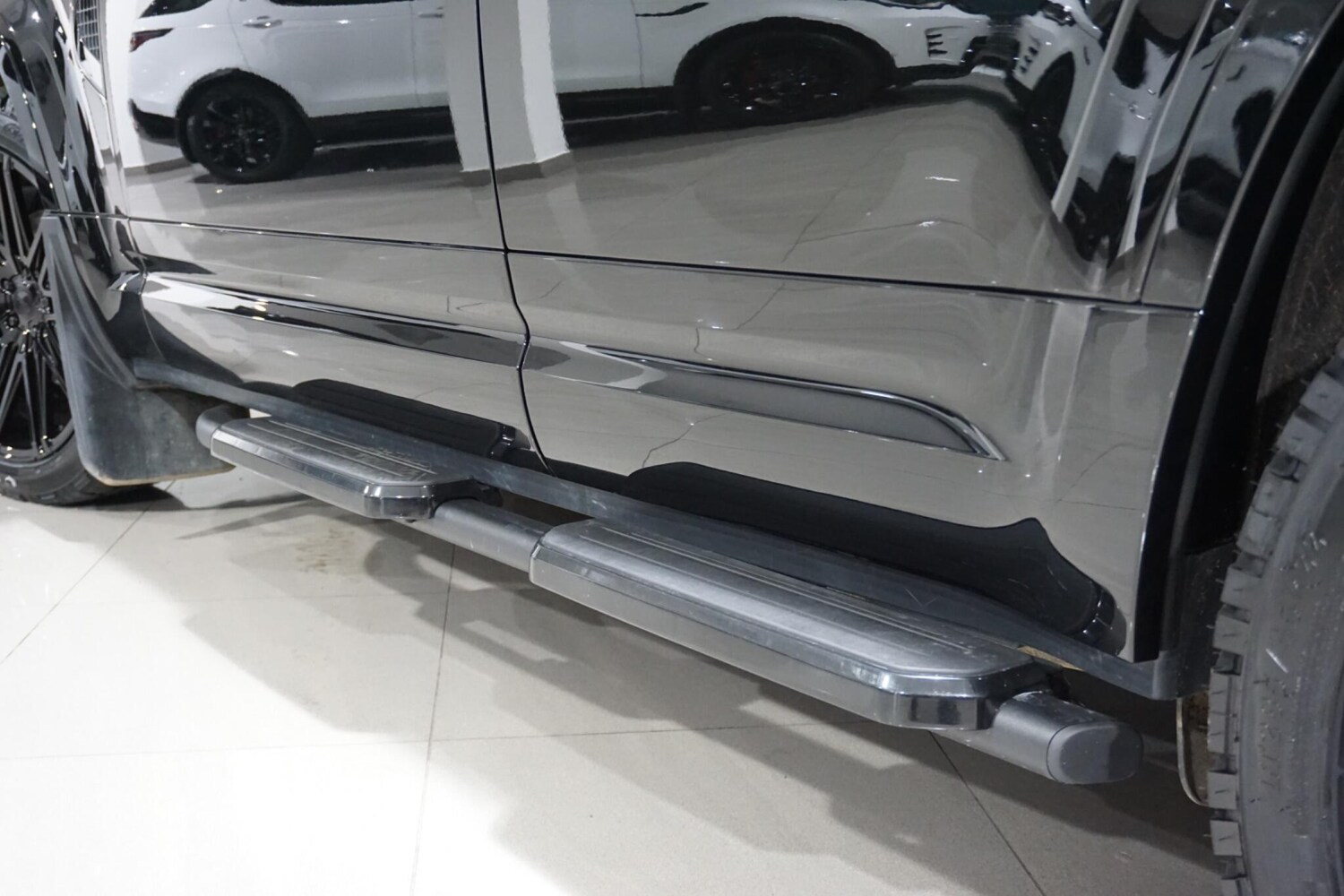 Used Land Rover Defender 110 for sale - 78135564: Photo 74