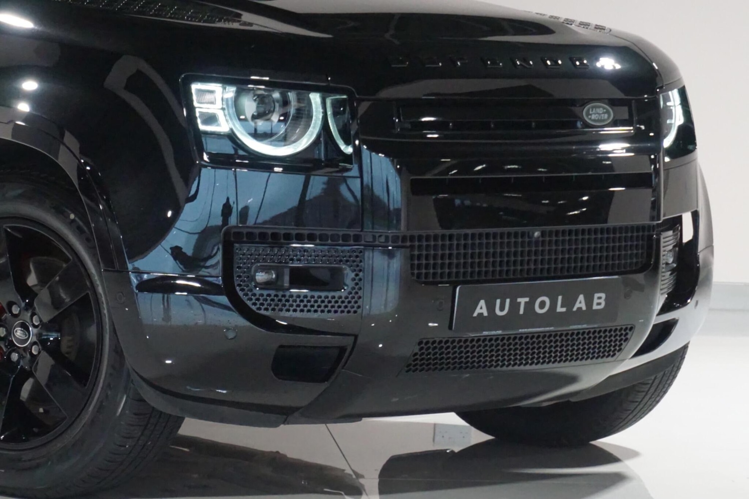 Used Land Rover Defender 2024 for sale - 77722507: Photo 32