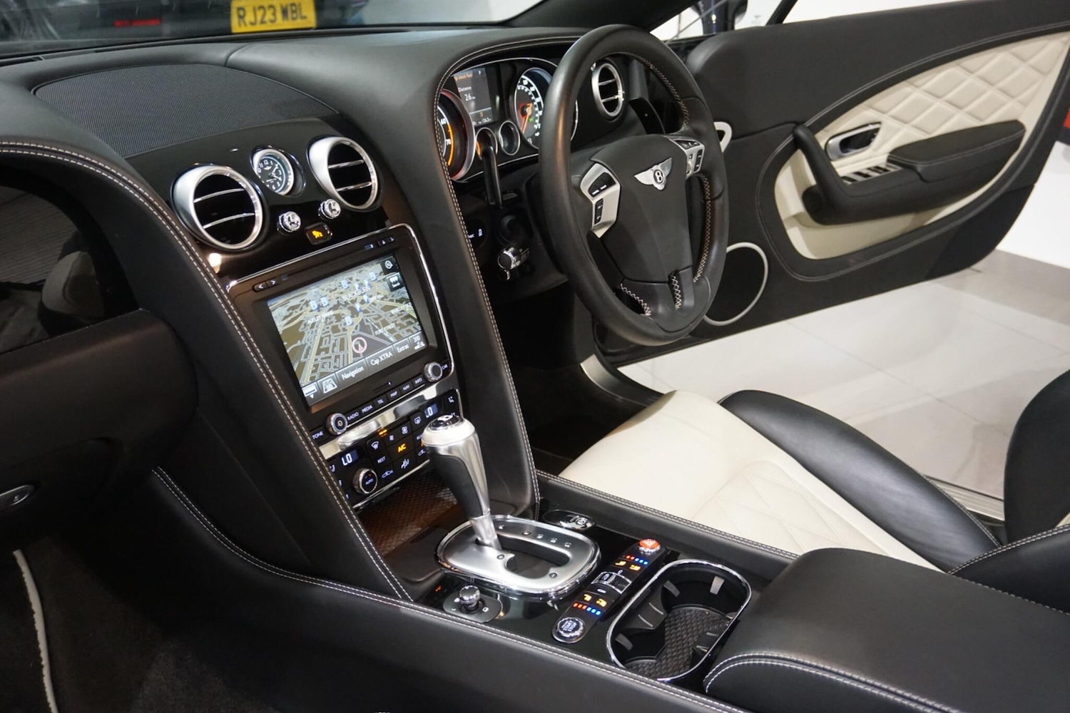 Used Bentley Continental 2013 for sale - 76013379: Photo 49