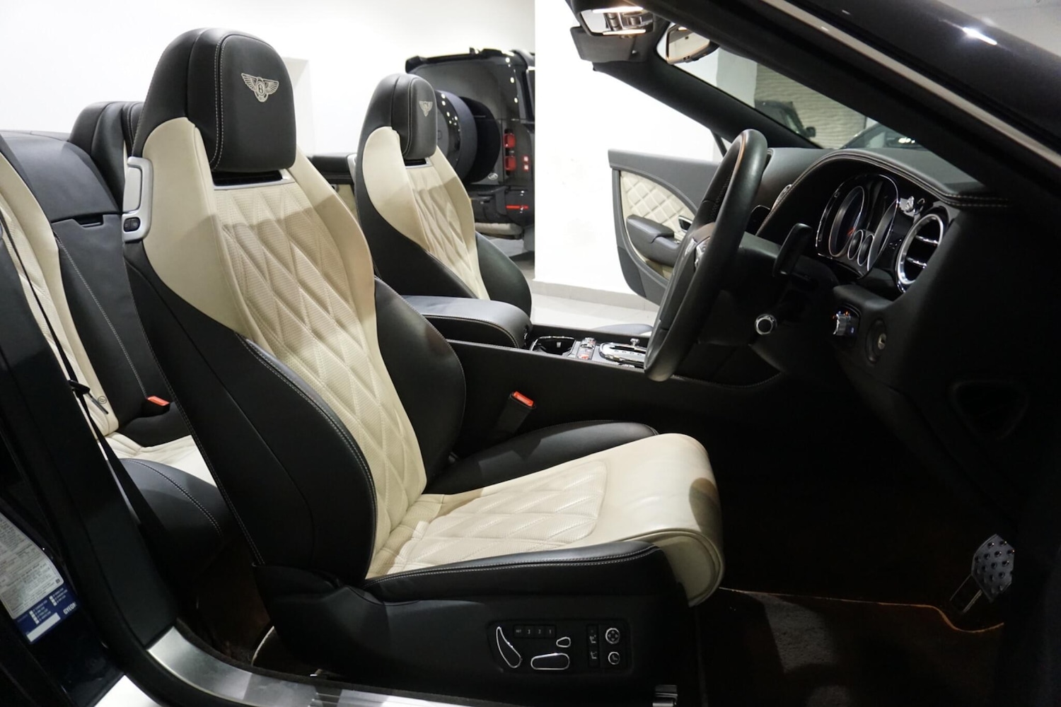 Used Bentley Continental 2013 for sale - 76013379: Photo 8