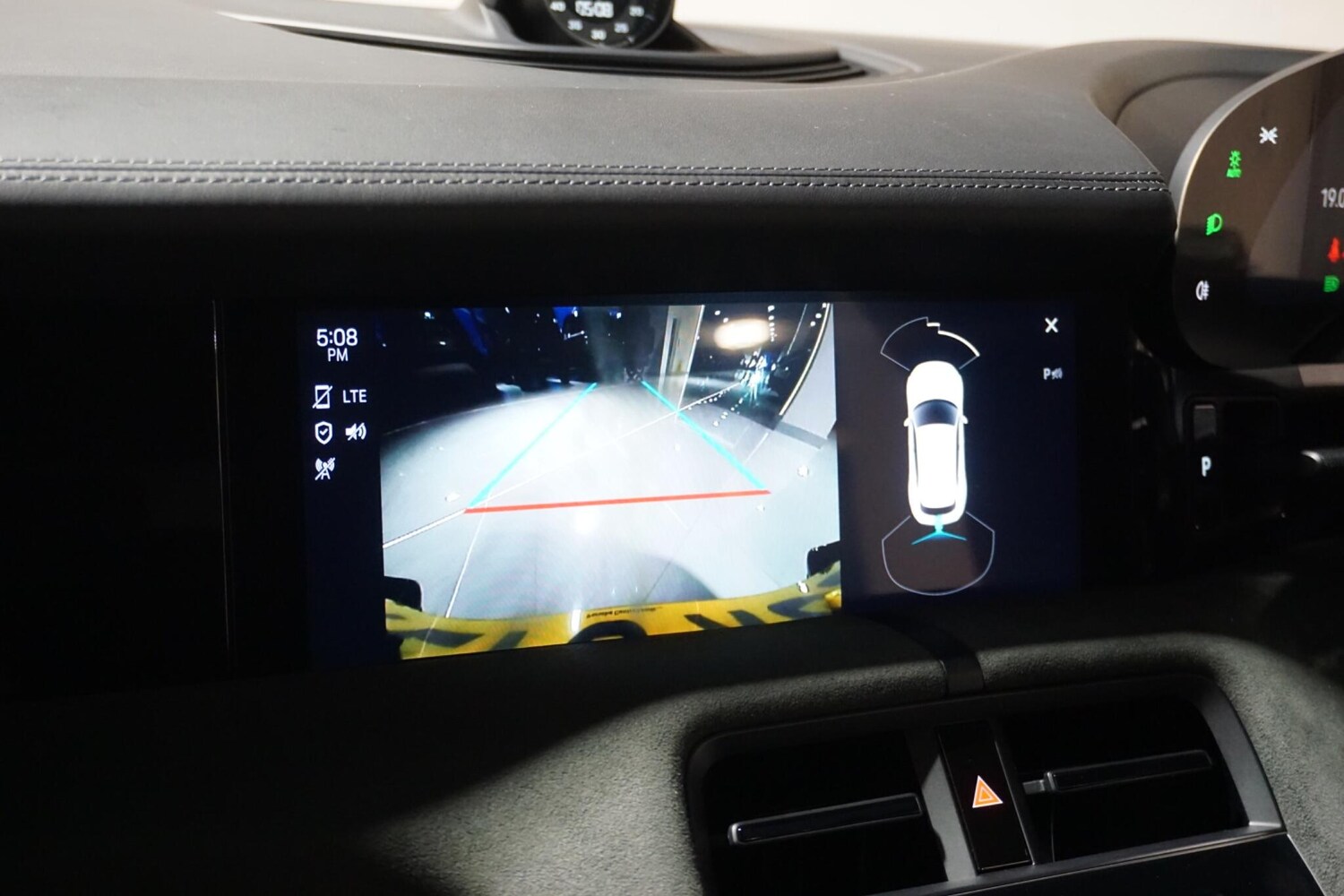 Used Porsche Taycan 2023 for sale - 77525007: Photo 17