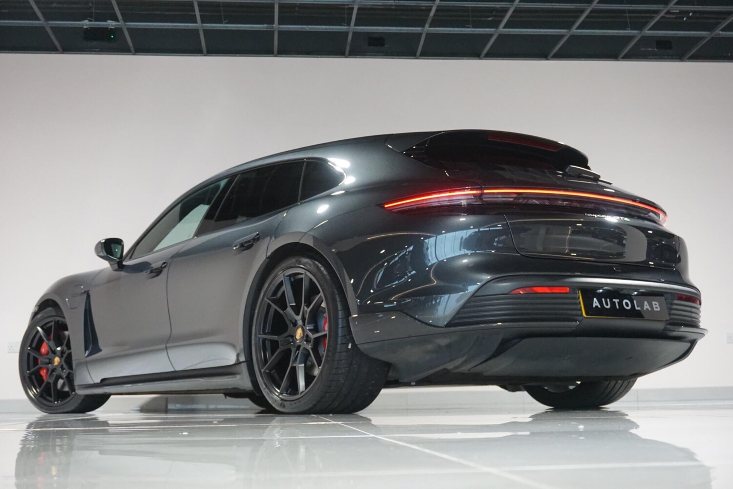 Used Porsche Taycan 2023 for sale - 77525007: Photo 33