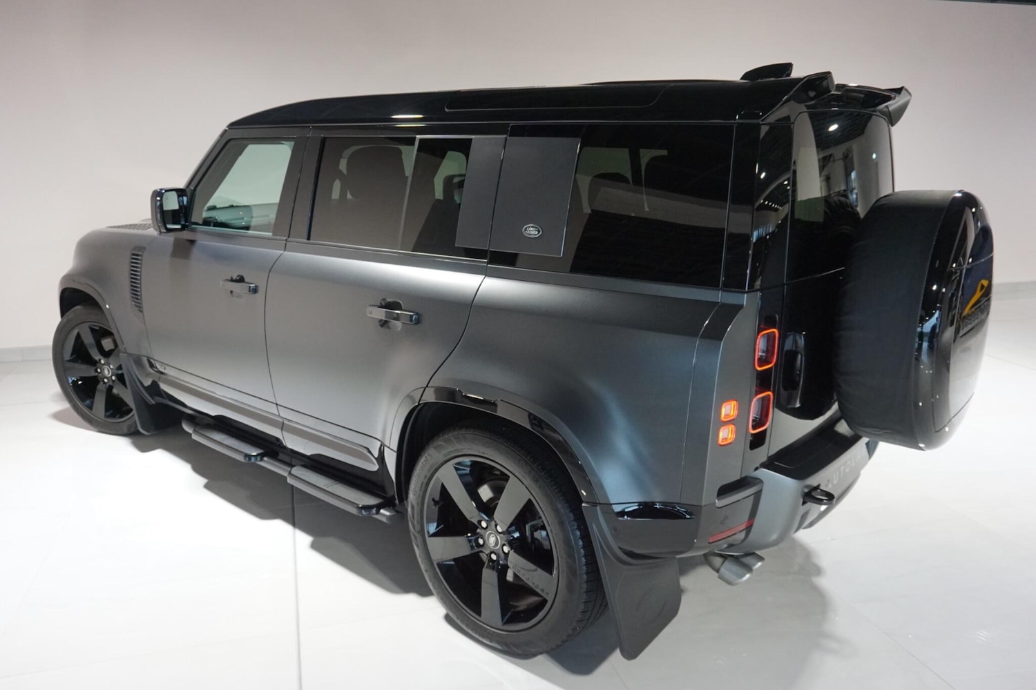 Used Land Rover Defender 2022 for sale - 77315238: Photo 41