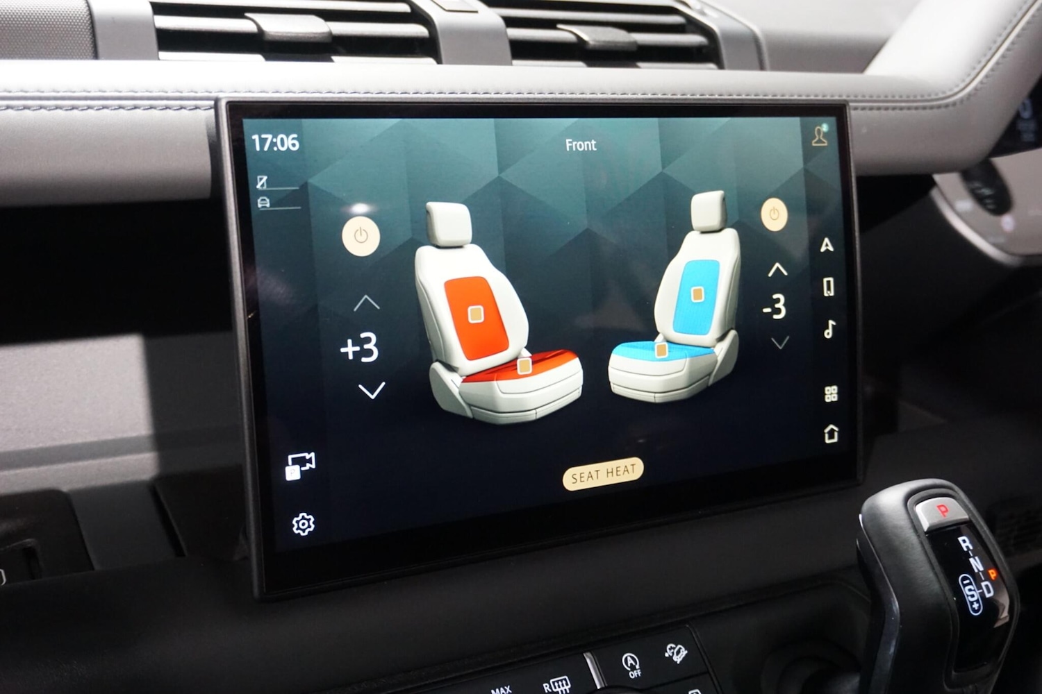 Used Land Rover Defender 2023 for sale - 76472977: Photo 21